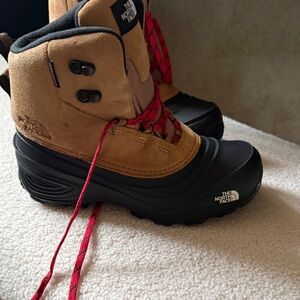 The North Face Kids
Chilkat V Lace WP (Big Kid)